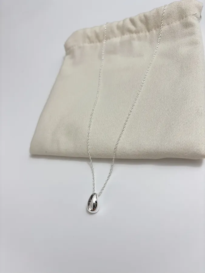 Sterling Silver Bean-Pendant Necklace in Silver, product view 03