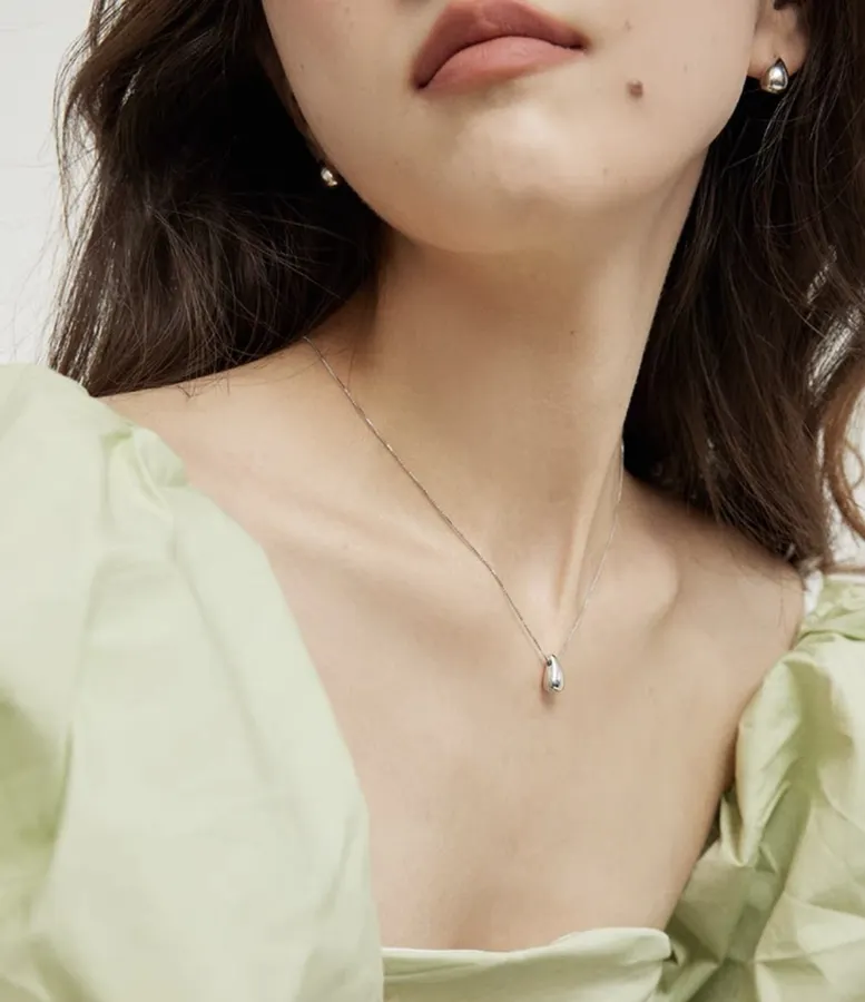 Sterling Silver Bean-Pendant Necklace in Silver, product view 12