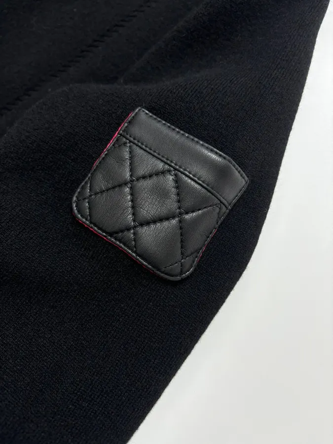 Black Slim-Fit Sleeveless Knit Top in Black, product view 09