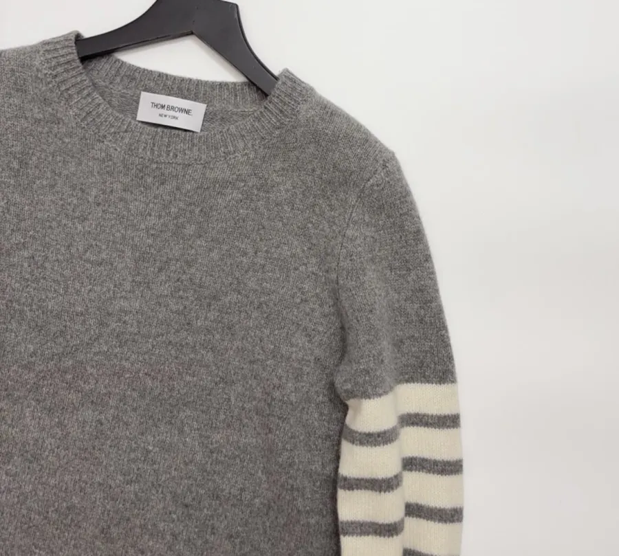 Long-Sleeve Pullover Sweater in Gray, product view 03