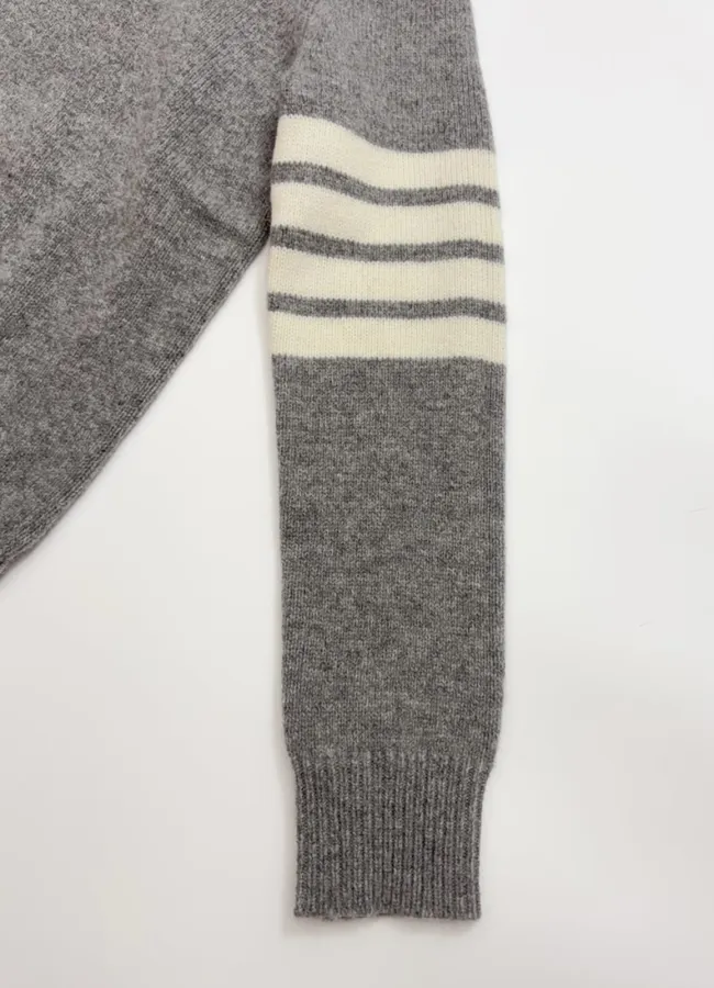 Long-Sleeve Pullover Sweater in Gray, product view 04
