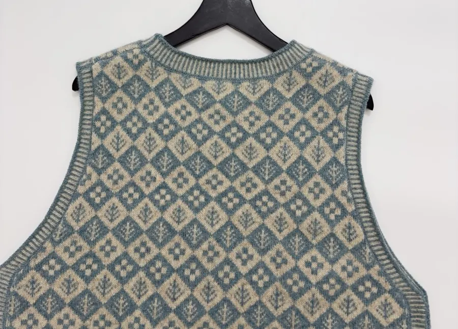 Retro Japanese-style All-match Jacquard Loose-fit Classic Crewneck Vest Waistcoat in Light Blue, product view 14