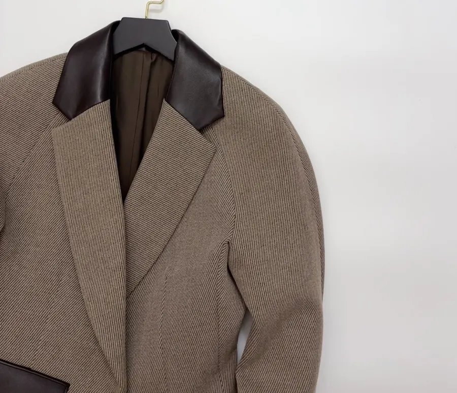 Antique Retro Leather-Inlaid Double-Layer Equestrian Twill Wool Suit in Taupe, product view 08