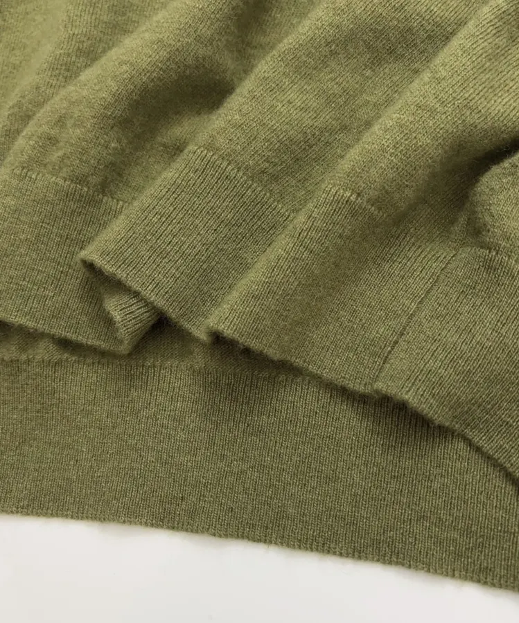 V-Neck Knitted Pullover Sweater in Green, product view 08