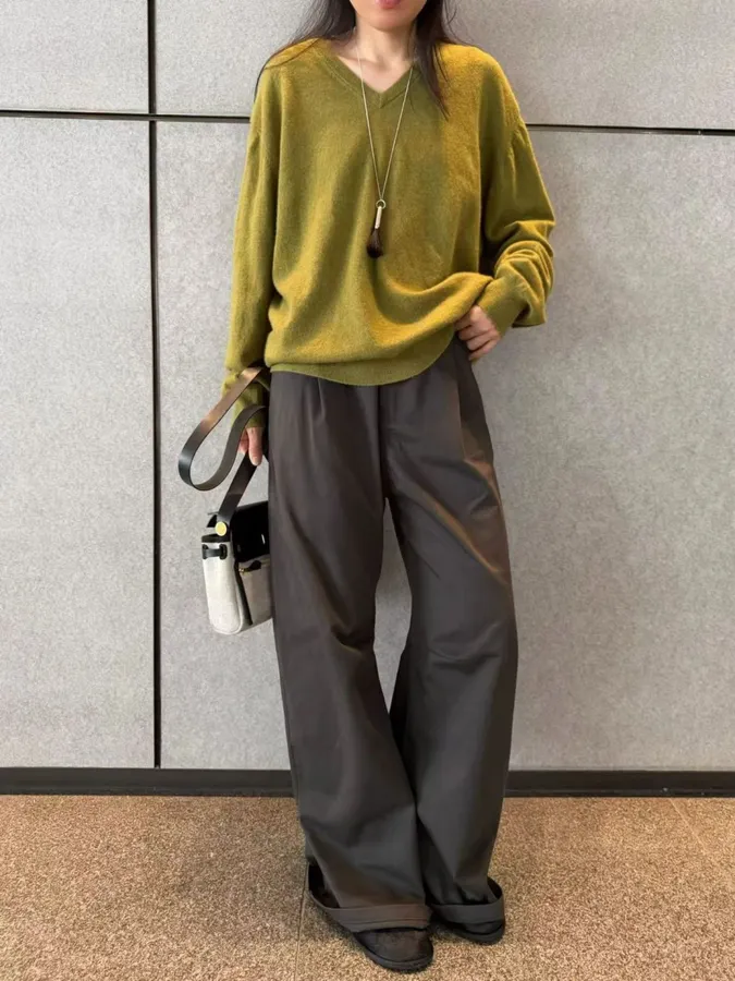 V-Neck Knitted Pullover Sweater in Green, product view 14