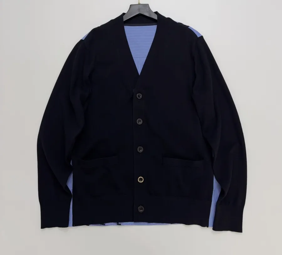 Back-Pressed Pleated Striped Shirt Knitted Cardigan in Navy, product view 01