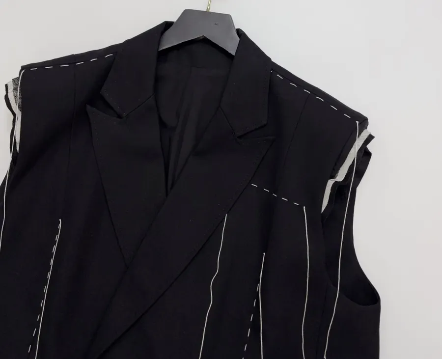 Wool Material Hand-Sewn Thread Waistcoat in Black, product view 02