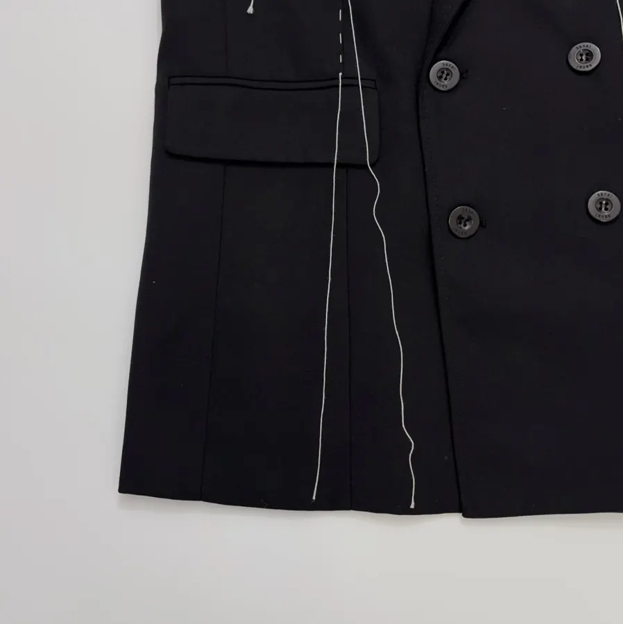 Wool Material Hand-Sewn Thread Waistcoat in Black, product view 09