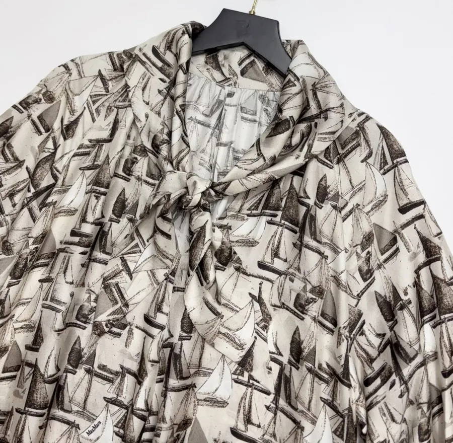 Printed Silk Dress in Light Gray, product view 04