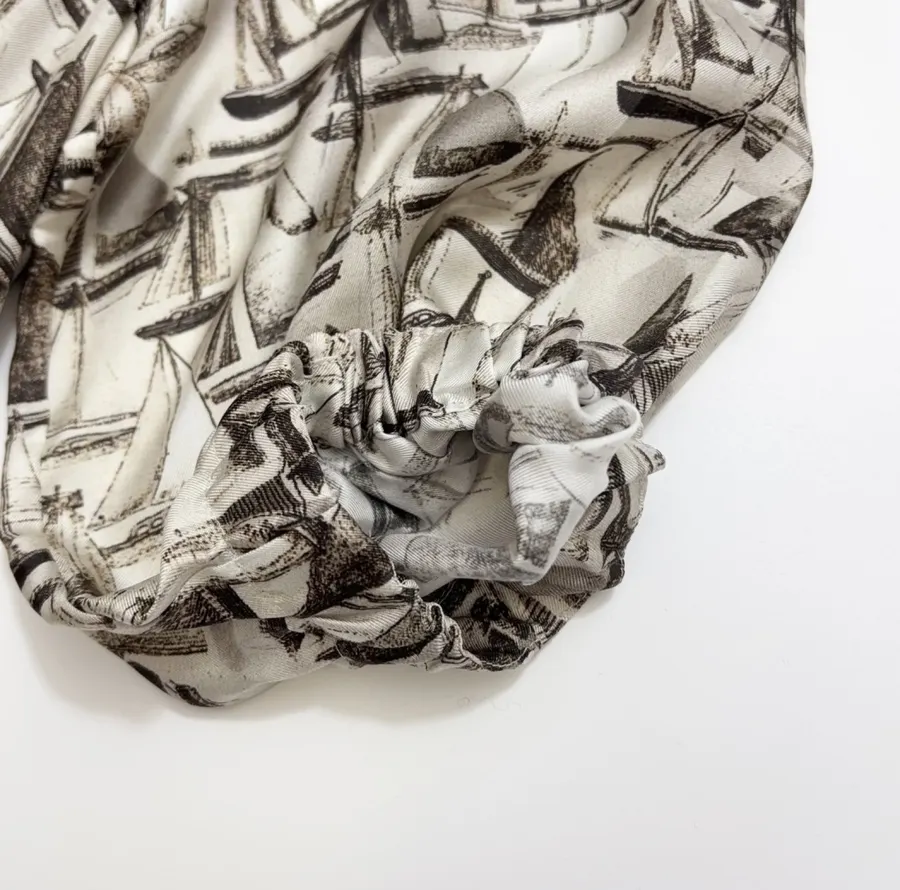 Printed Silk Dress in Light Gray, product view 07