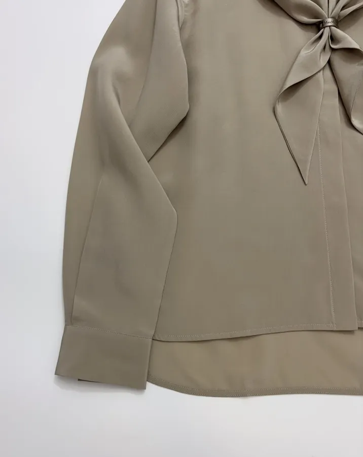 Silk Scarf Collar Double Crepe Real Silk Shirt Top in Beige, product view 10