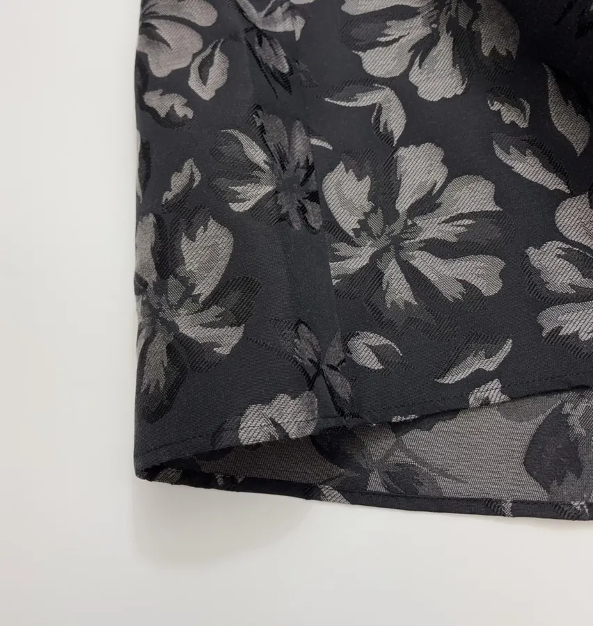 Retro Elegant Black Floral Stiff Jacquard Back Zipper A-Line High-Waisted Loose Skirt in Black, product view 09