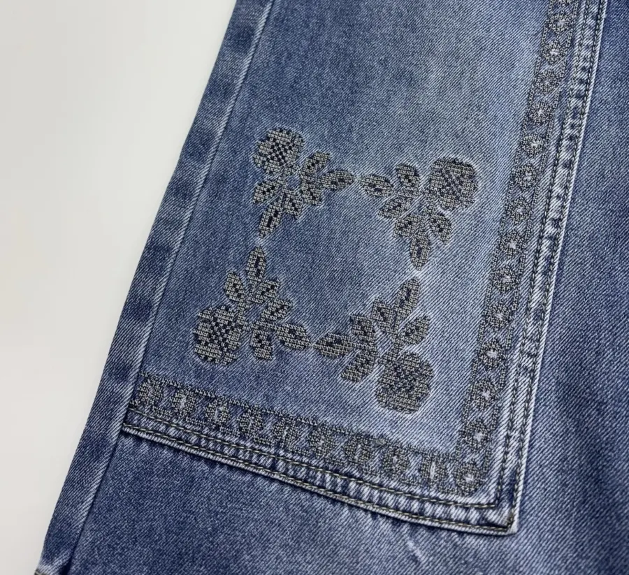 Blue Embroidered Cotton-Linen Washed Light Blue Cropped Jeans in Light Blue, product view 07