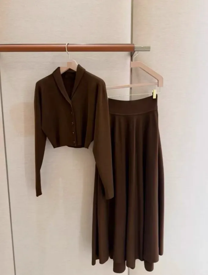 Brown Short Wool Cashmere Mulberry Silk Knitted Jacket Short Top in Brown, product view 17
