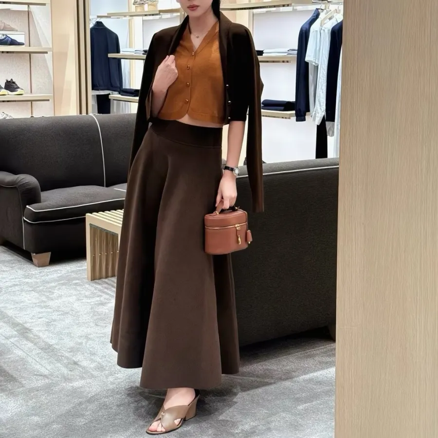 Brown Short Wool Cashmere Mulberry Silk Knitted Jacket Short Top in Brown, product view 18