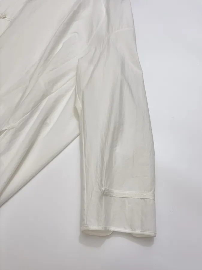 Asymmetric Mandarin-Collar Side-Slit Shirt in White, product view 07