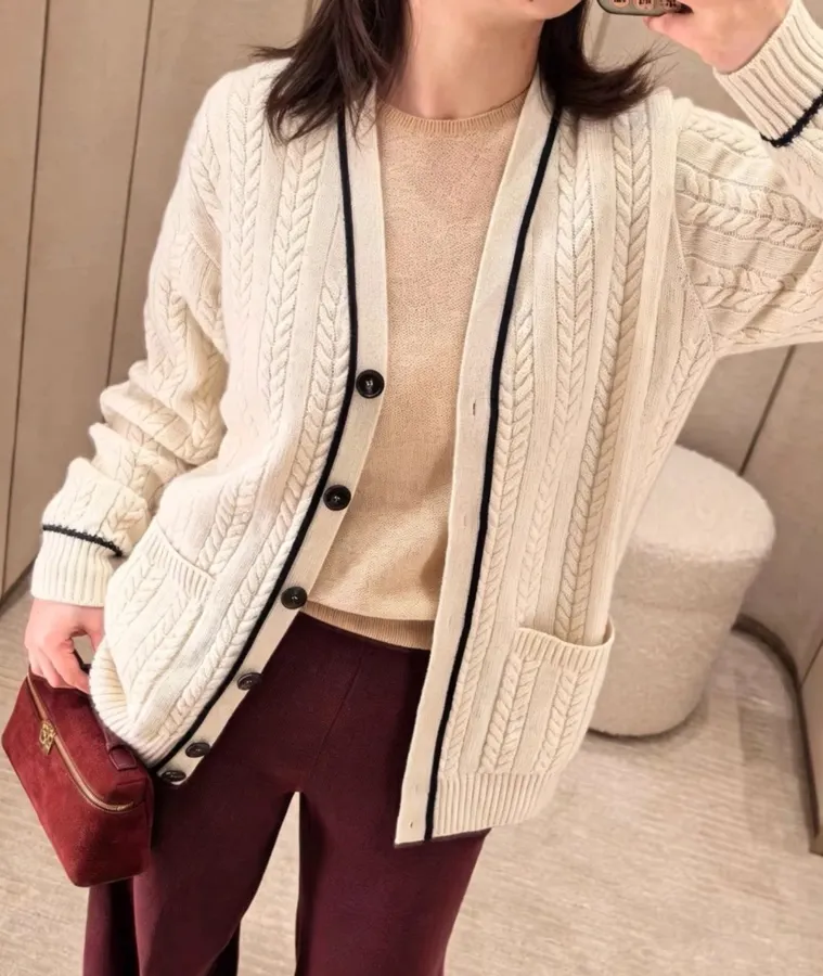 Colorblock V-Neck Buttoned Cardigan Sweater Outerwear in Ivory and Navy, product view 03