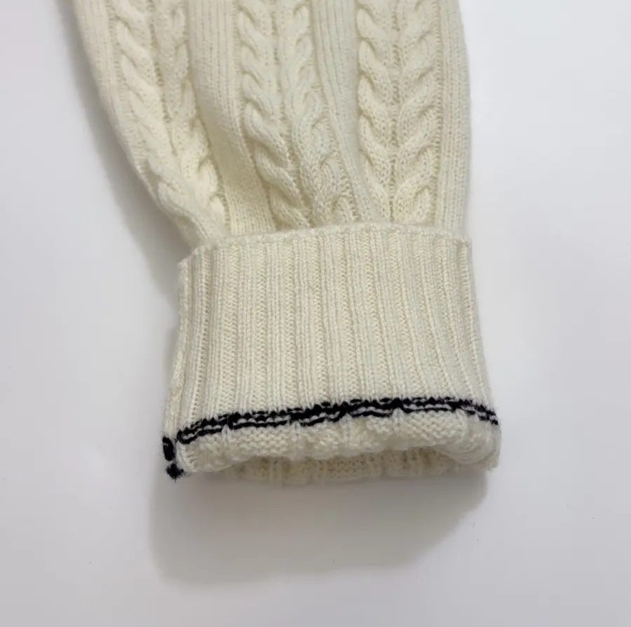 Colorblock V-Neck Buttoned Cardigan Sweater Outerwear in Ivory and Navy, product view 09