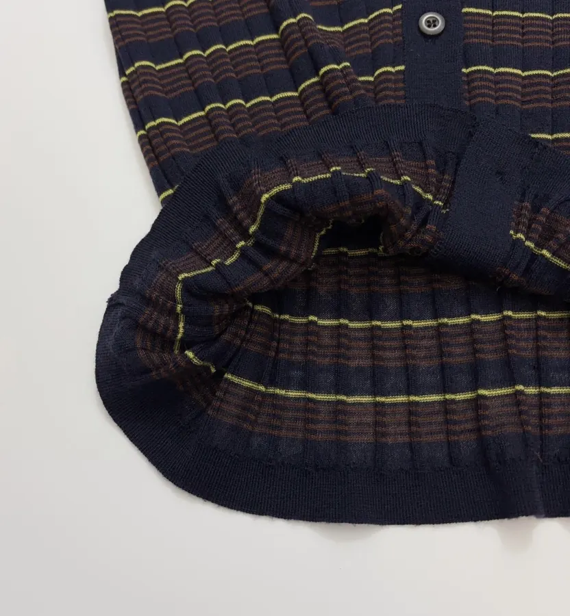 Striped Long-Sleeve Slim-Fit V-Neck Button-Down Knitted Cardigan Top in Black and Gold, product view 10