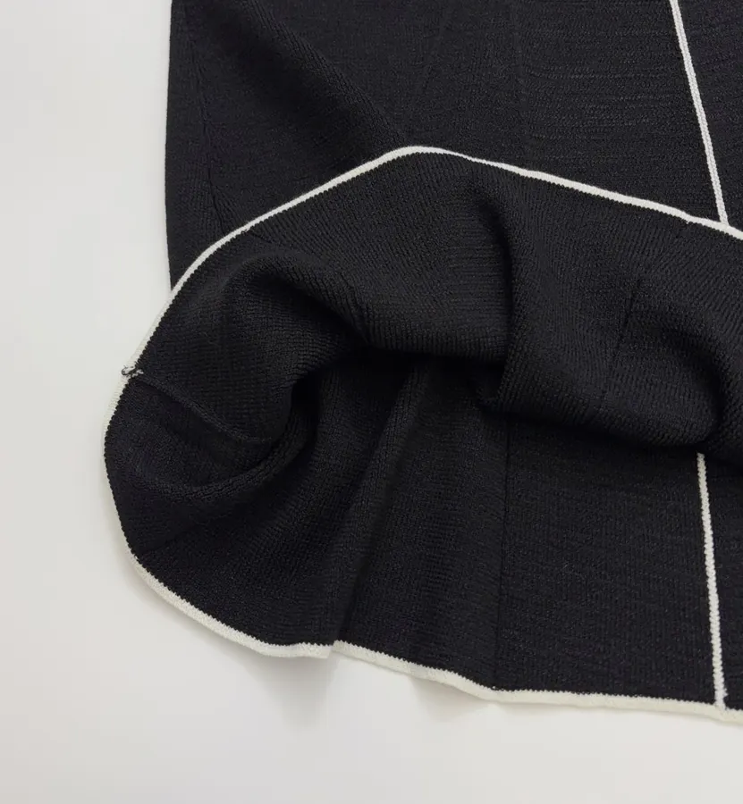Wool-Silk Blend Black-and-White Colorblock Knitted Skirt in Black and White, product view 13