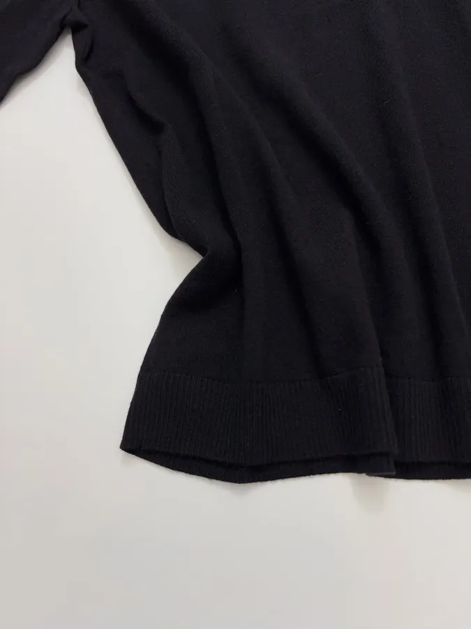 Solid-Color High-Neck Cashmere Base Layer Top in Navy, product view 07