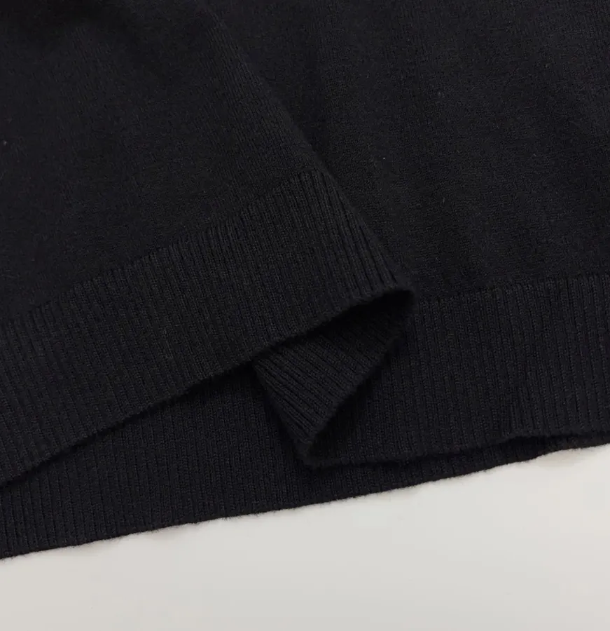 Solid-Color High-Neck Cashmere Base Layer Top in Navy, product view 08