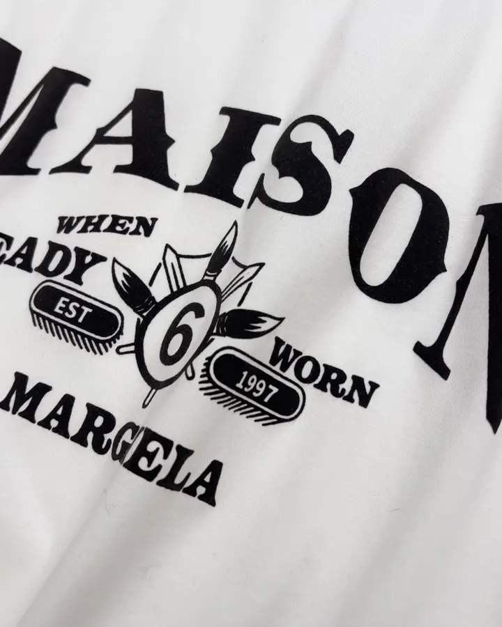 Graphic Crew-Neck Long-Sleeve T-Shirt in White, product view 05