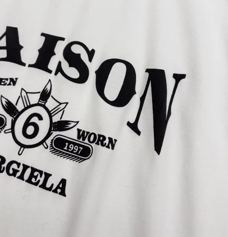 Graphic Crew-Neck Long-Sleeve T-Shirt in White, product view 06