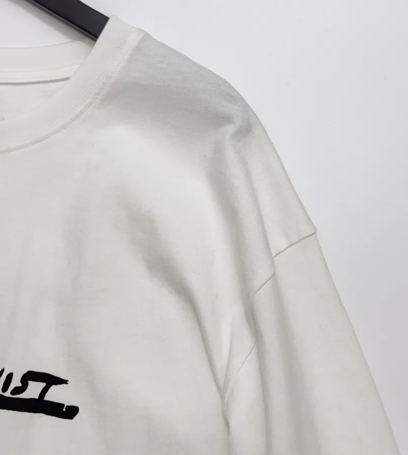 Graffiti Letter Crewneck Long-Sleeve T-Shirt Top in White, product view 03