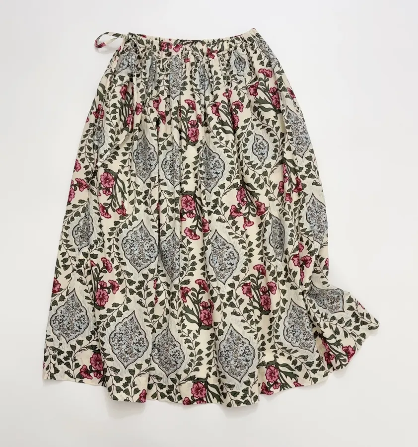 Letter Retro Print Skirt for Women, Elastic Side Tie, Mid-Length in Off-White, product view 02