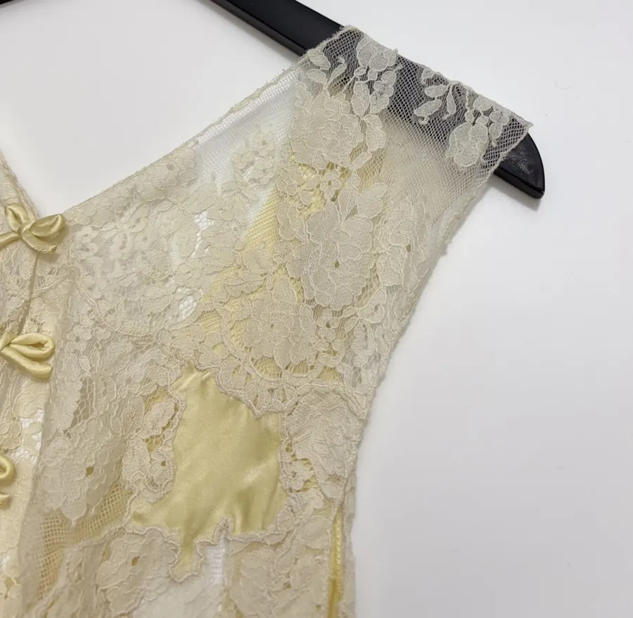 Silk-and-Lace Backless Bow-Tie Sleeveless Maxi Dress in Pale Yellow, product view 03