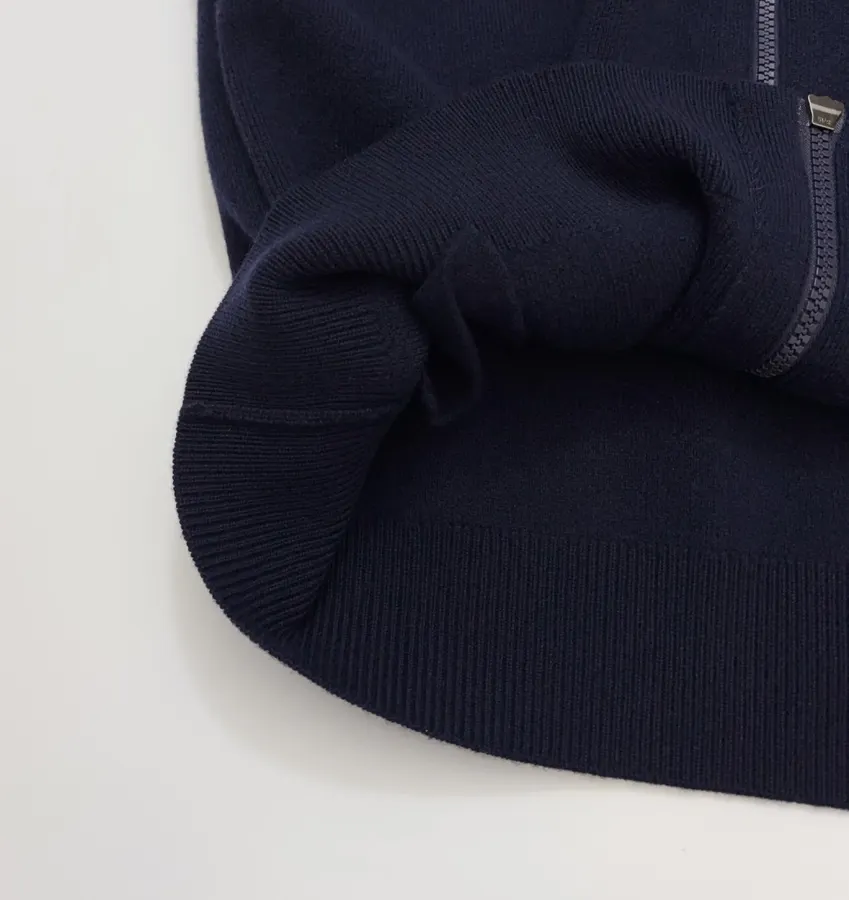 Cashmere-Wool Blend Zip-Up Knit Vest in Navy, product view 10
