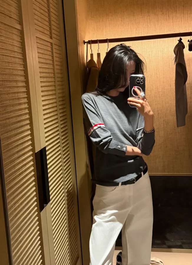 Classic Color-Block Striped Webbing Button Slit Wool Lightweight Knit Sweater in Charcoal, product view 02