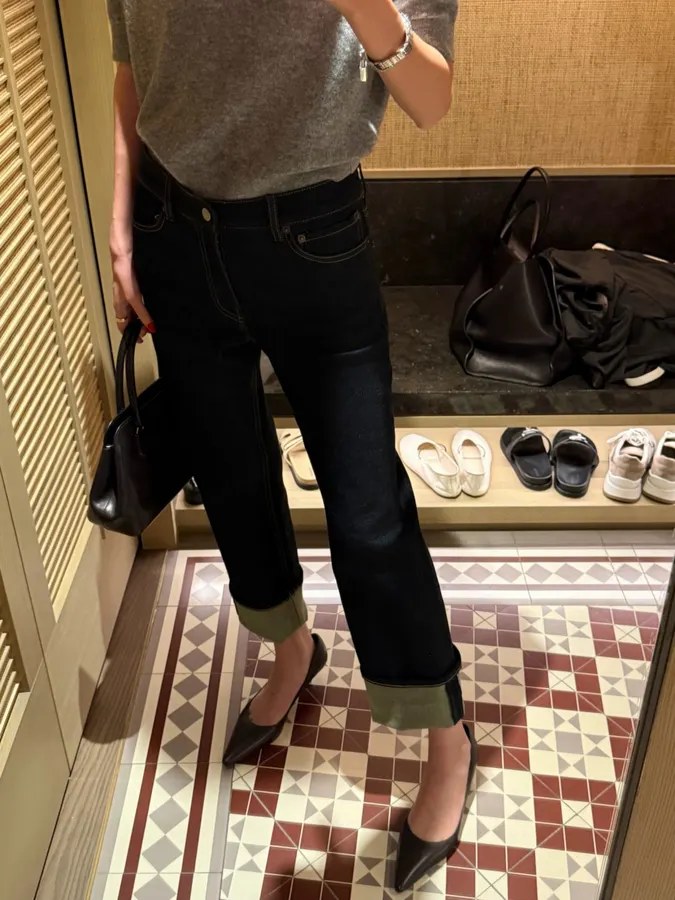 Dark Blue High-Waist Cropped Straight Jeans in Navy, product view 02