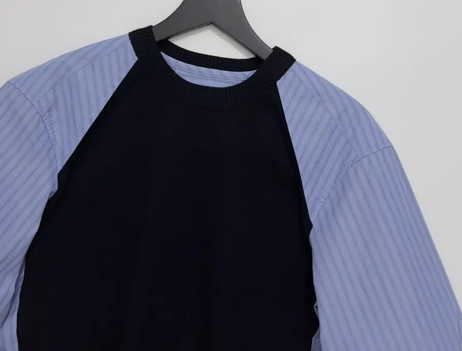 Top Irregularmente Empalmado in Navy and Blue, product view 02