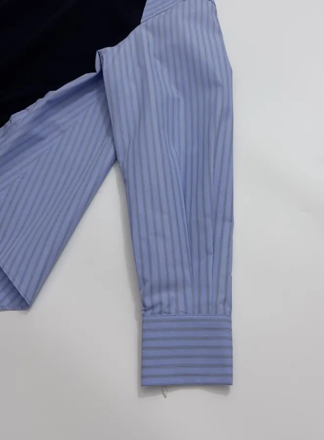 Top Irregularmente Empalmado in Navy and Blue, product view 04