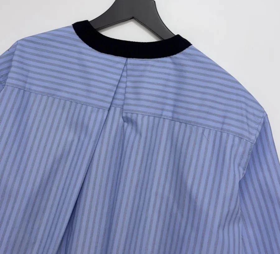 Top Irregularmente Empalmado in Navy and Blue, product view 11