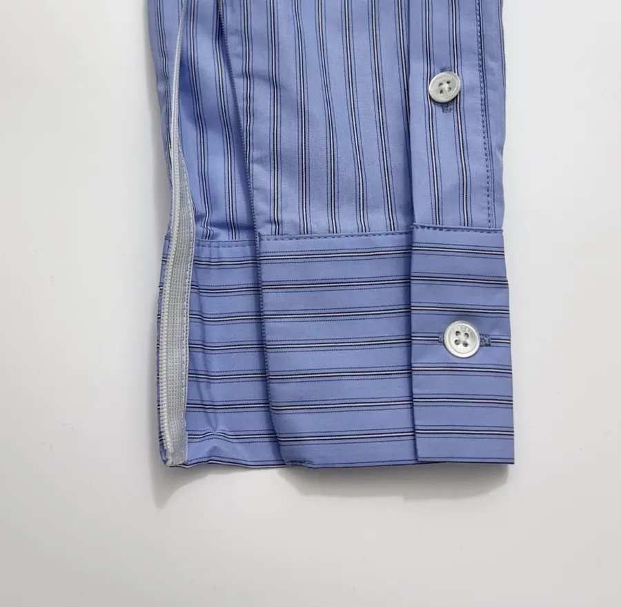 Top Irregularmente Empalmado in Navy and Blue, product view 13