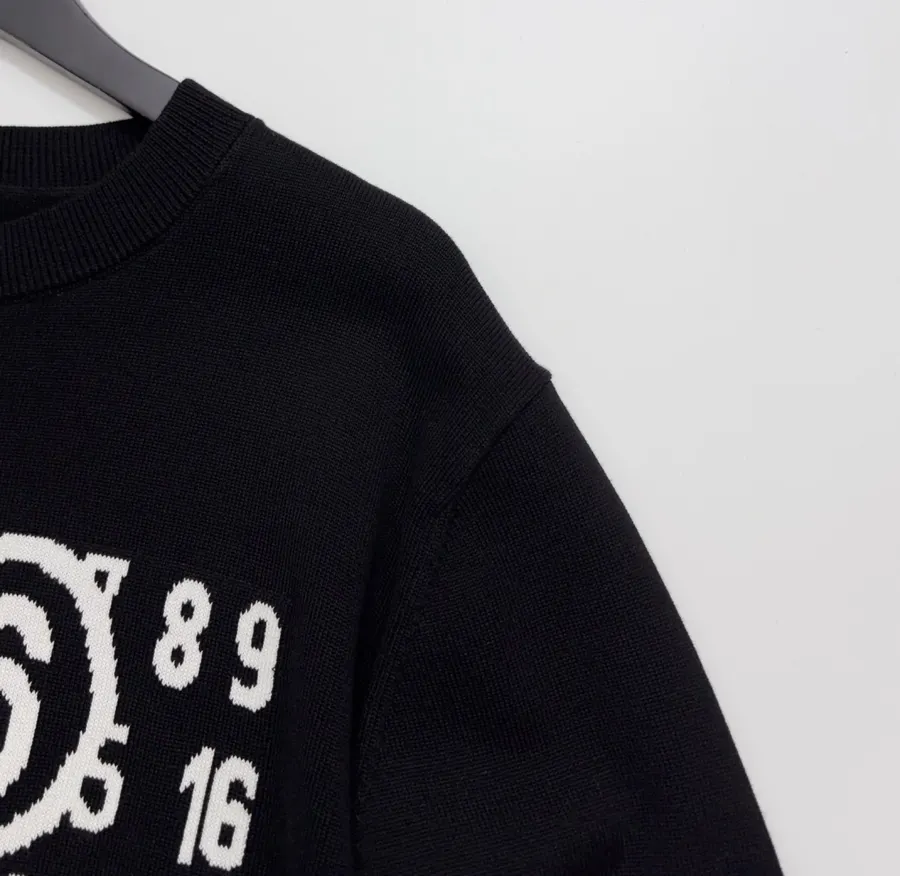 Letter Crew Neck Long-Sleeve Knitted Pullover Sweater in Black, product view 03
