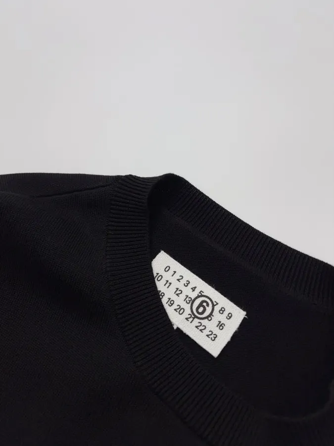 Letter Crew Neck Long-Sleeve Knitted Pullover Sweater in Black, product view 04