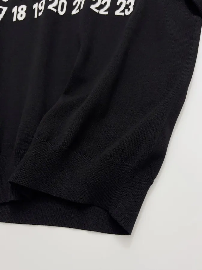 Letter Crew Neck Long-Sleeve Knitted Pullover Sweater in Black, product view 13