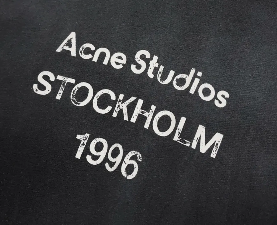 Distressed Vintage Short-Sleeve T-Shirt Top in Black, product view 04