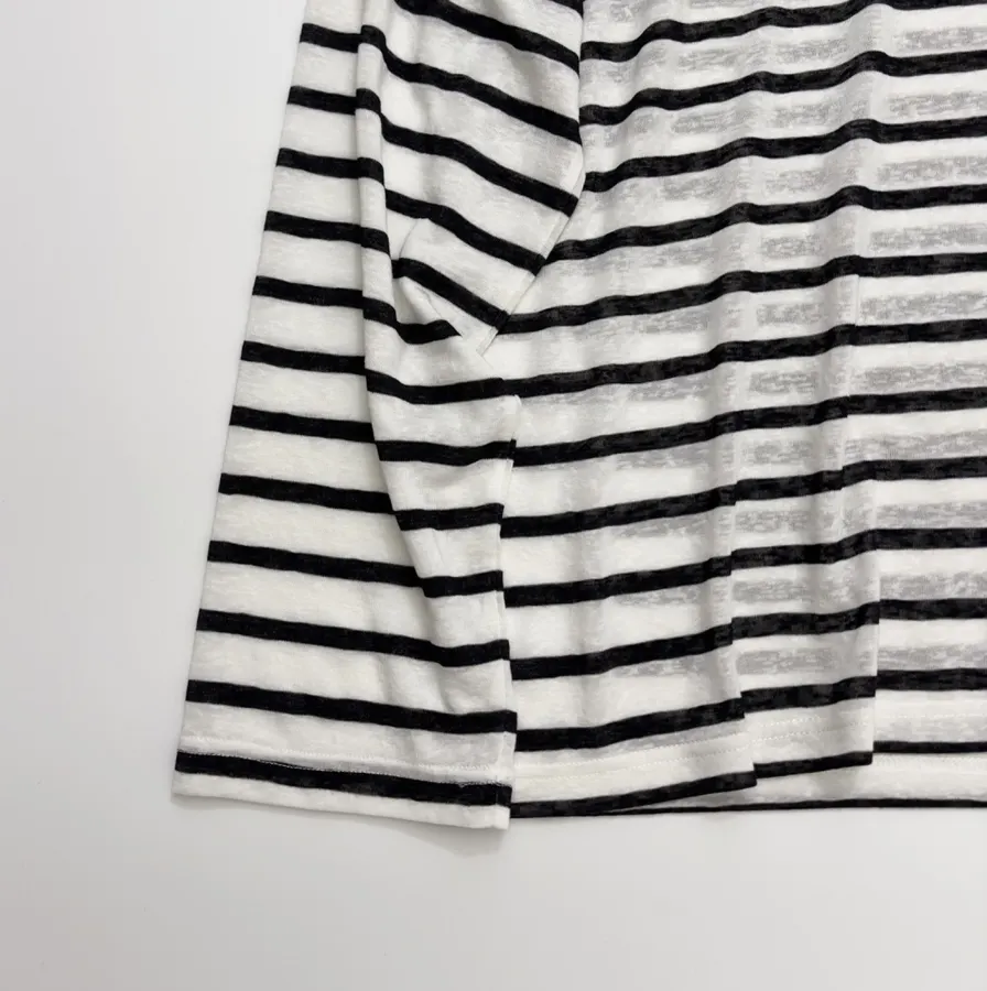 Letter-Striped Loose Long-Sleeve T-Shirt Top in Black and White, product view 10