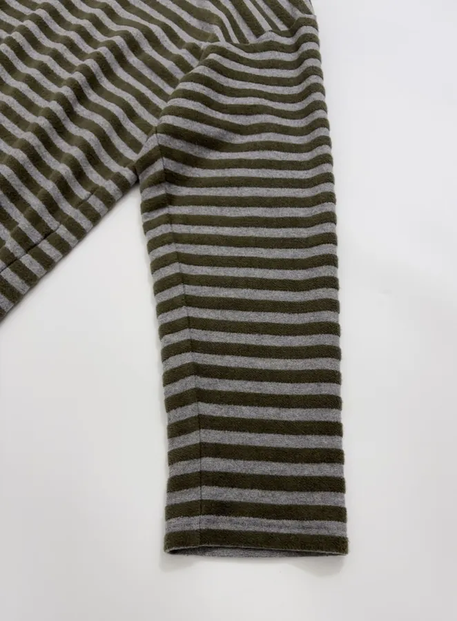 Striped Lazy Crewneck Loose Long-Sleeve T-Shirt in Charcoal, product view 05
