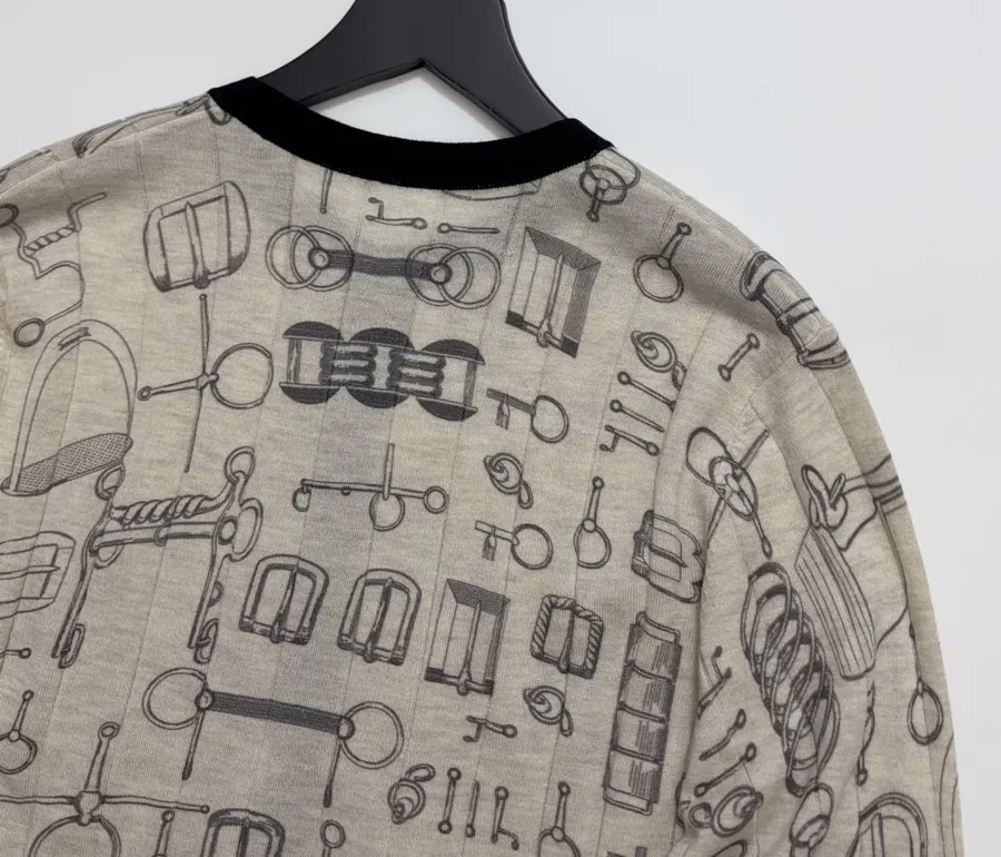 Printed Crew-Neck Long-Sleeve Knitted Cardigan in Beige and Black, product view 12