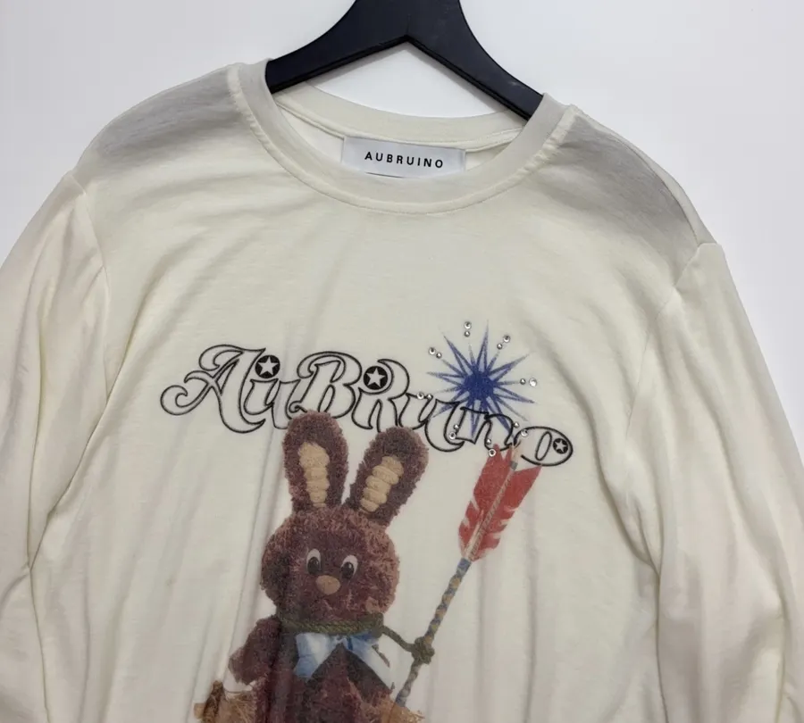 Retro Exquisite Printed Adventure Bunny Long-Sleeve T-Shirt in Off-White, product view 03
