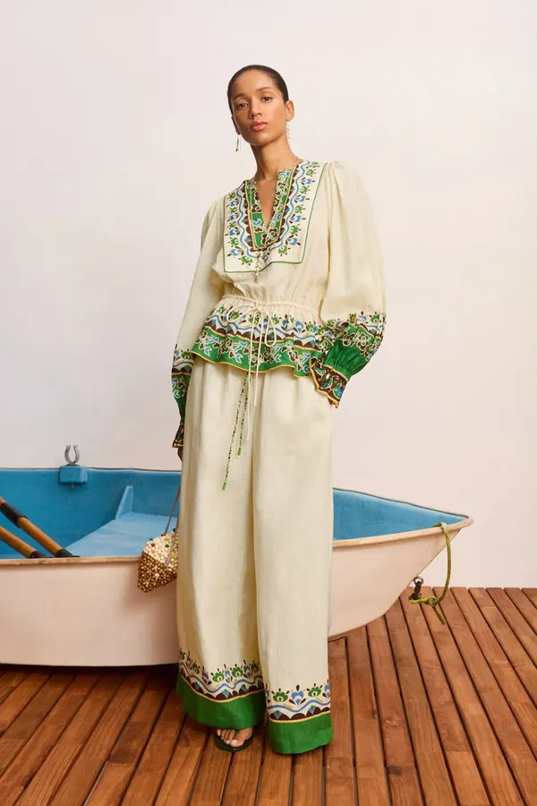 Embroidered Square Neck Top | Retro Printed Cinched Lantern Sleeve Long-Sleeve Shirt in Ivory and Green, product view 04