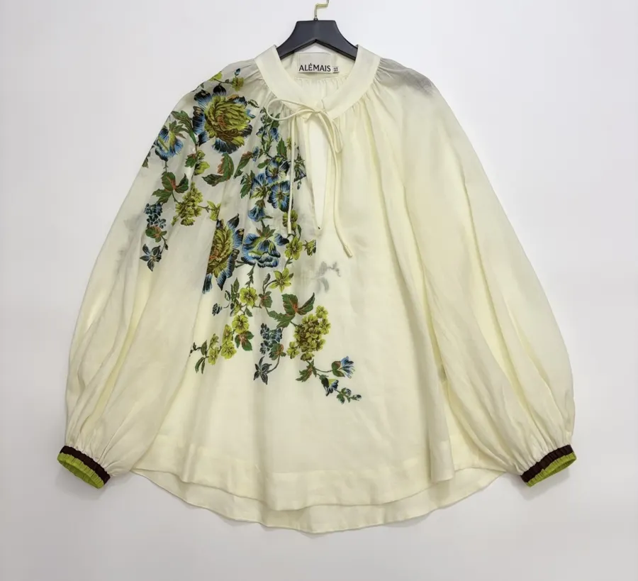 Floral V-Neck Shirt | Lightweight Plant Print Loose Long-Sleeve Blouse in Off-White, product view 01