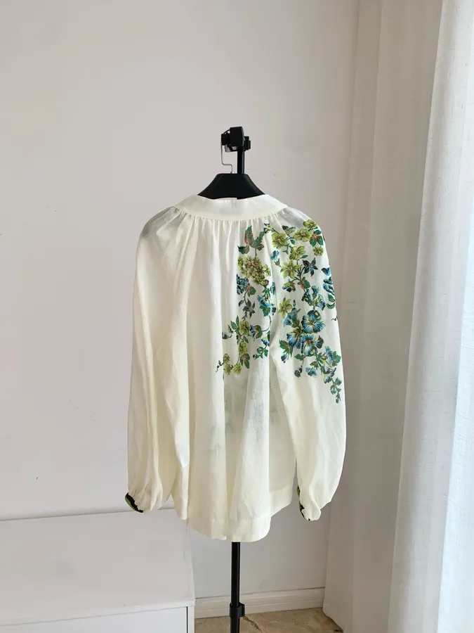 Floral V-Neck Shirt | Lightweight Plant Print Loose Long-Sleeve Blouse in Off-White, product view 03