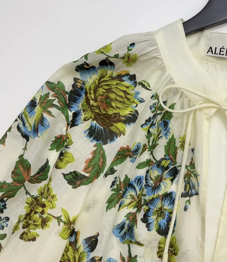 Floral V-Neck Shirt | Lightweight Plant Print Loose Long-Sleeve Blouse in Off-White, product view 17